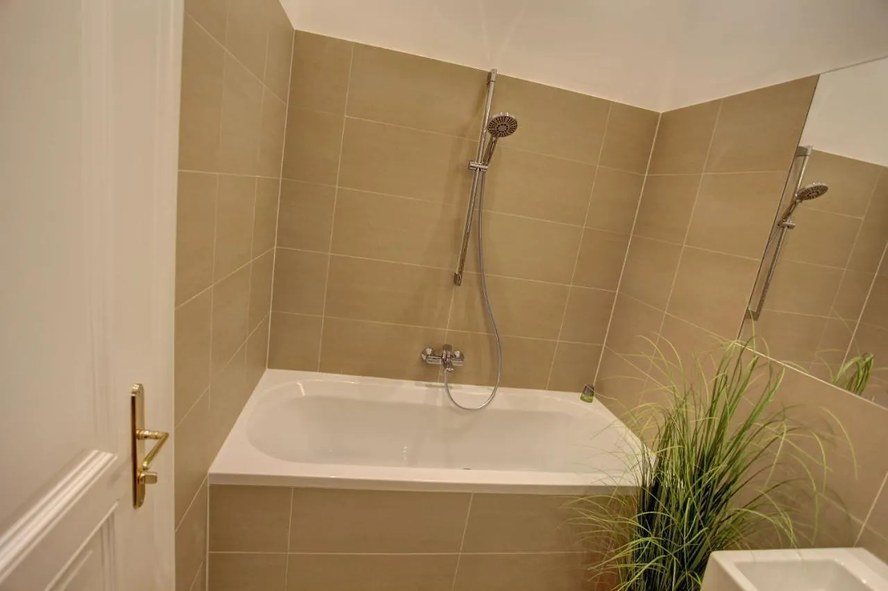 וינה Gasser Apartments - Altstadt City Center 0*,  אוסטריה